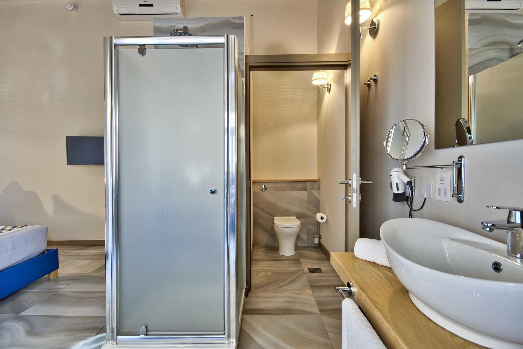 ואלטה The British Suites מראה חיצוני תמונה